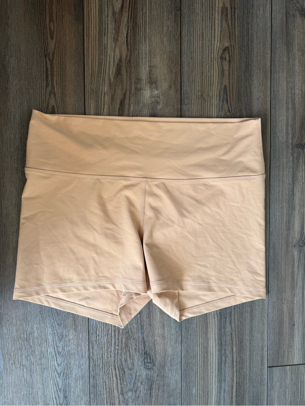 Old Navy Active Powersoft Shaping Shorts High Rise Beige Nude - XL